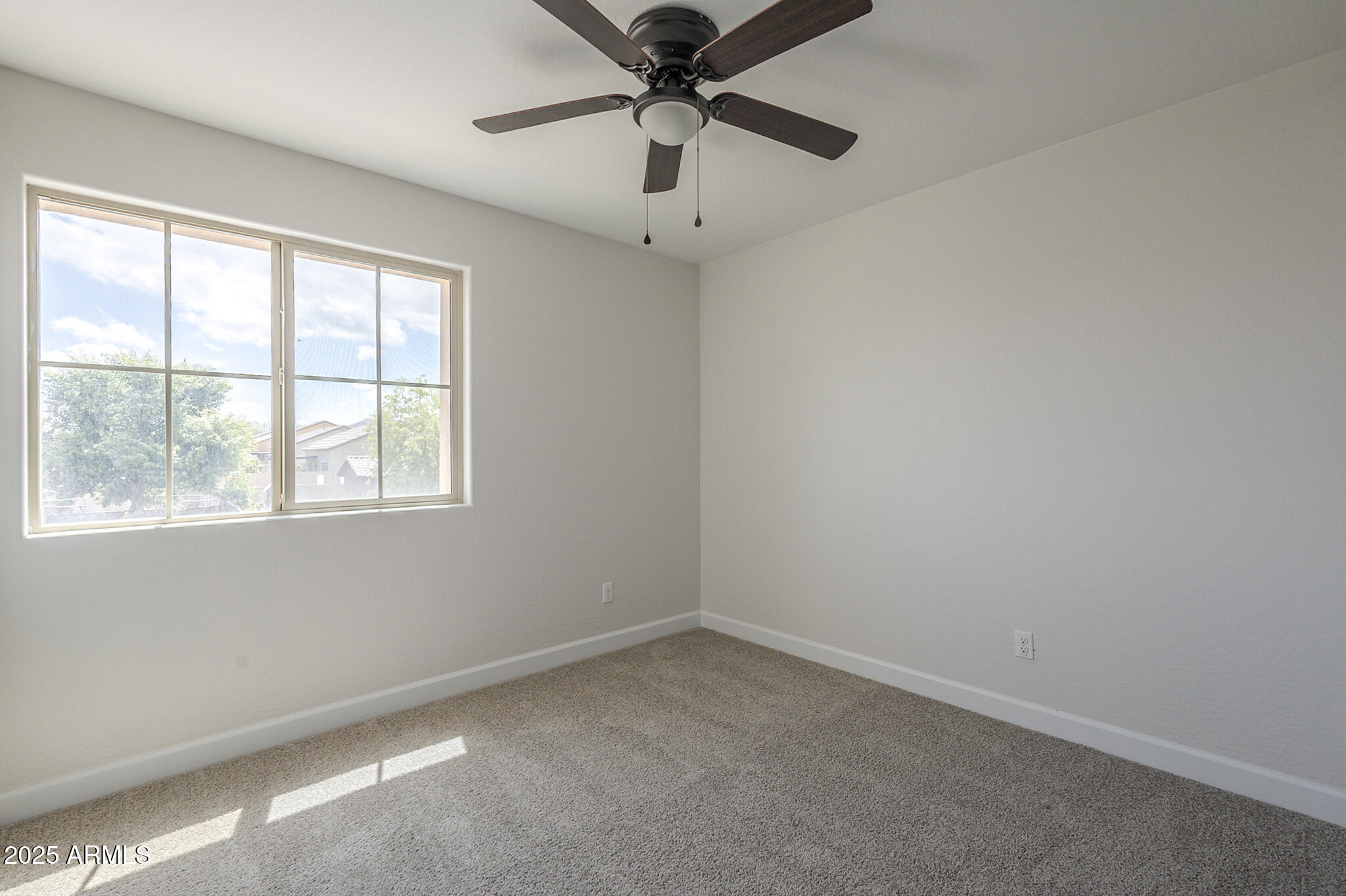 8518 South 8th Lane Phoenix, AZ 85041 - Photo 16 of 22 8th-48