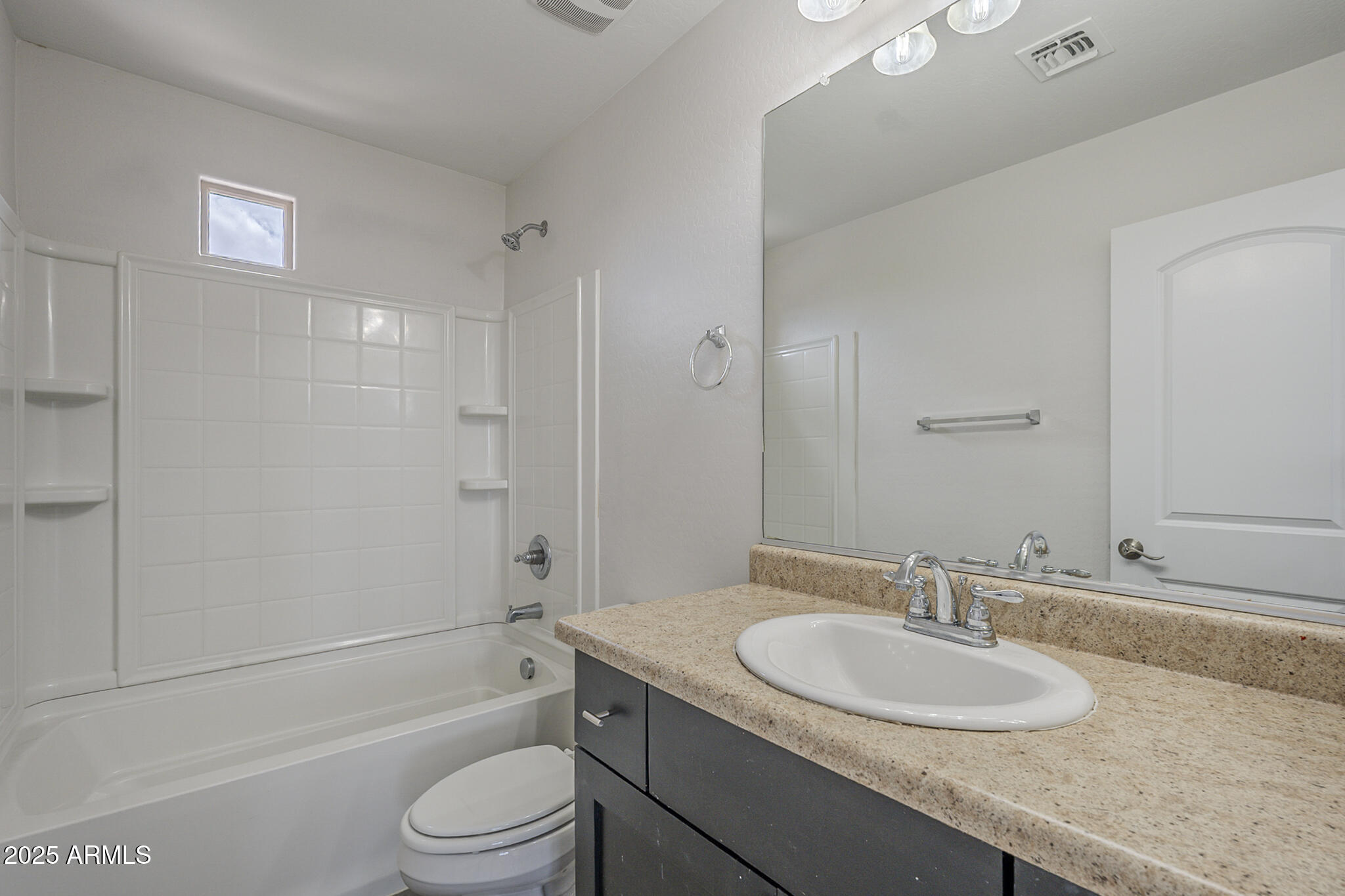 8518 South 8th Lane Phoenix, AZ 85041 - Photo 19 of 22 8th-53