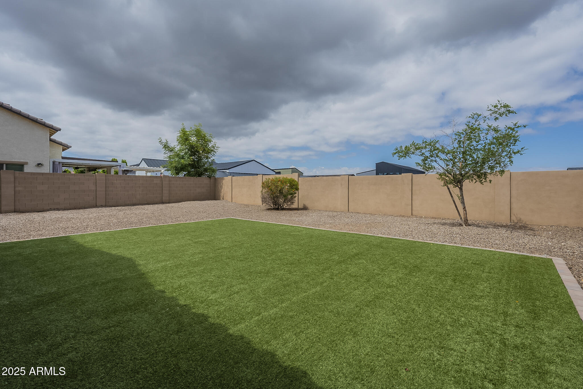 8518 South 8th Lane Phoenix, AZ 85041 - Photo 21 of 22 8th-61