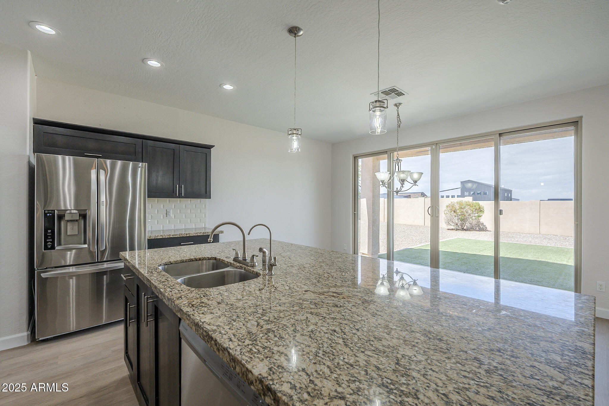 8518 South 8th Lane Phoenix, AZ 85041 - Photo 4 of 22 8th-14