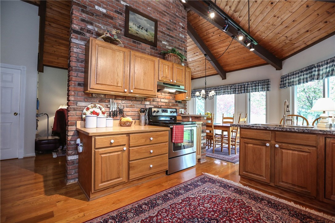 1708 New Michigan Road Farmington, NY 14425 - Photo 18 of 35