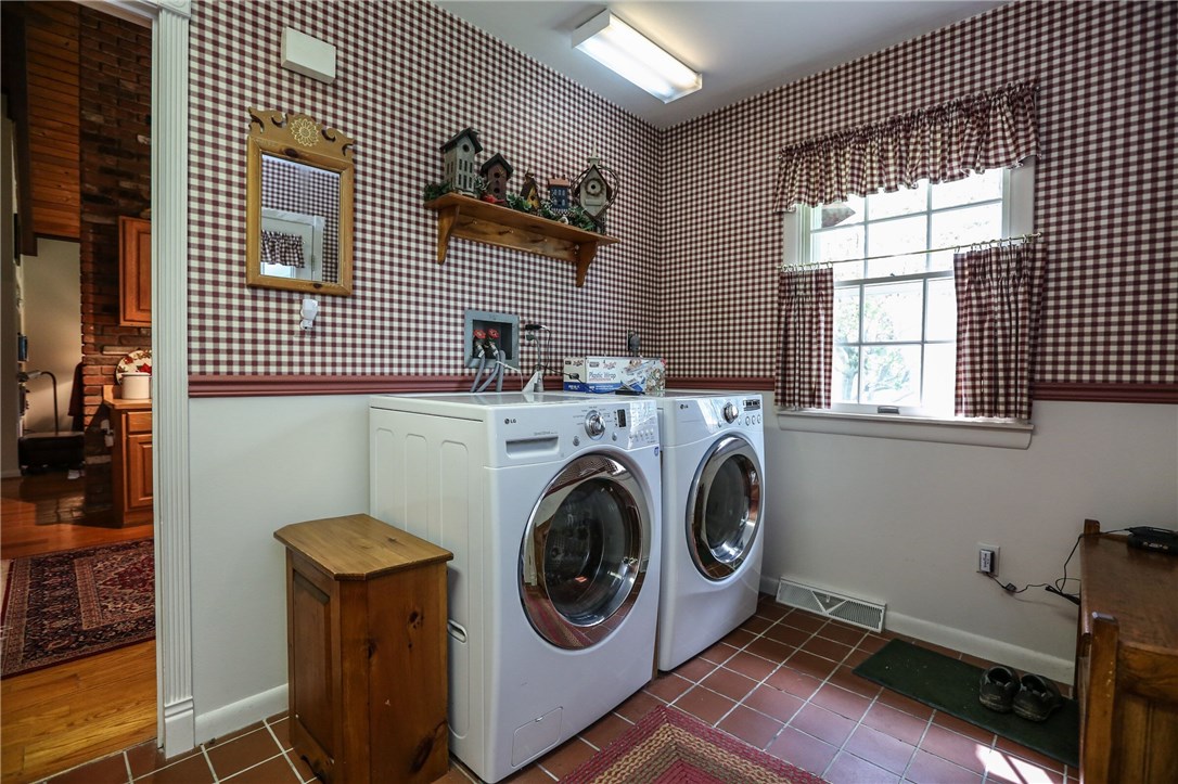 1708 New Michigan Road Farmington, NY 14425 - Photo 20 of 35