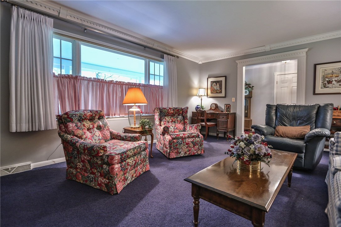 1708 New Michigan Road Farmington, NY 14425 - Photo 4 of 35