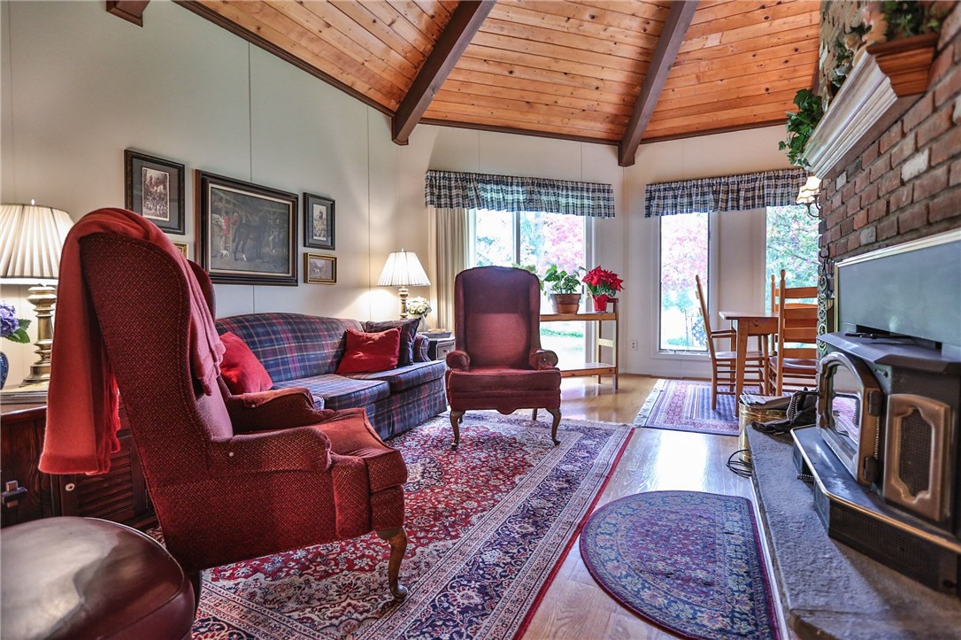 1708 New Michigan Road Farmington, NY 14425 - Photo 8 of 35