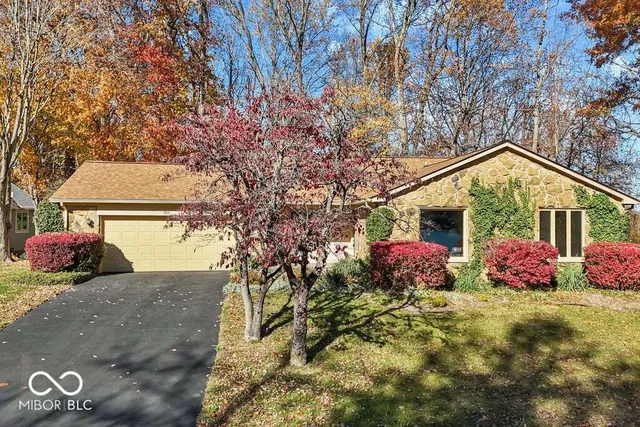 $445,000 | 3813 North Ramsgate Road, Martinsville, IN 46151