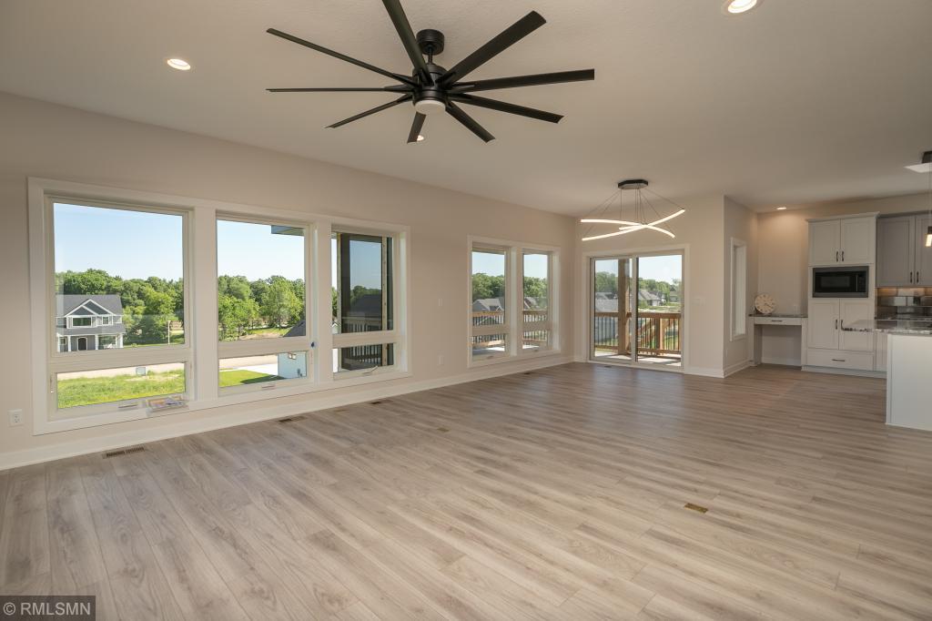 2673 Sand Trap Road Southeast Rochester, MN 55904 - Photo 4 of 32