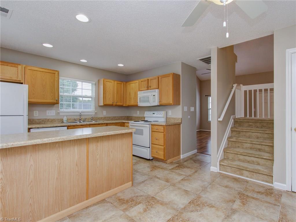4545 Cross Ridge Lane Greensboro, NC 27410 - Photo 9 of 30