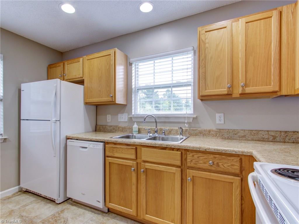 4545 Cross Ridge Lane Greensboro, NC 27410 - Photo 10 of 30