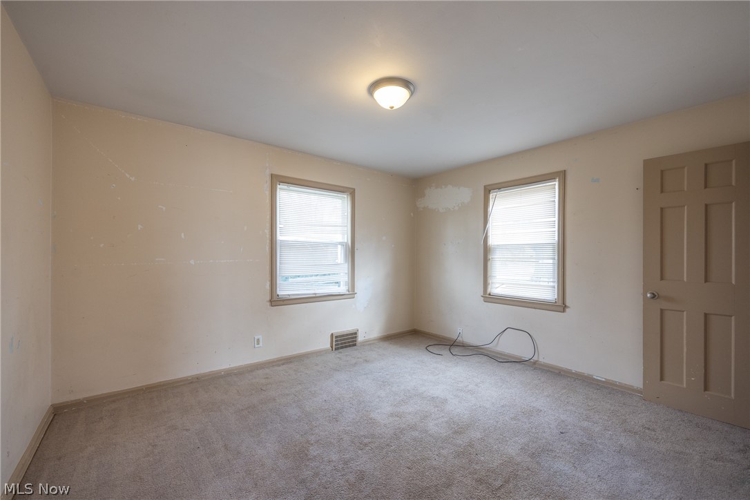 4344 West Anderson Road South Euclid, OH 44121 - Photo 7 of 14 Unfurnished room with light colored carpet