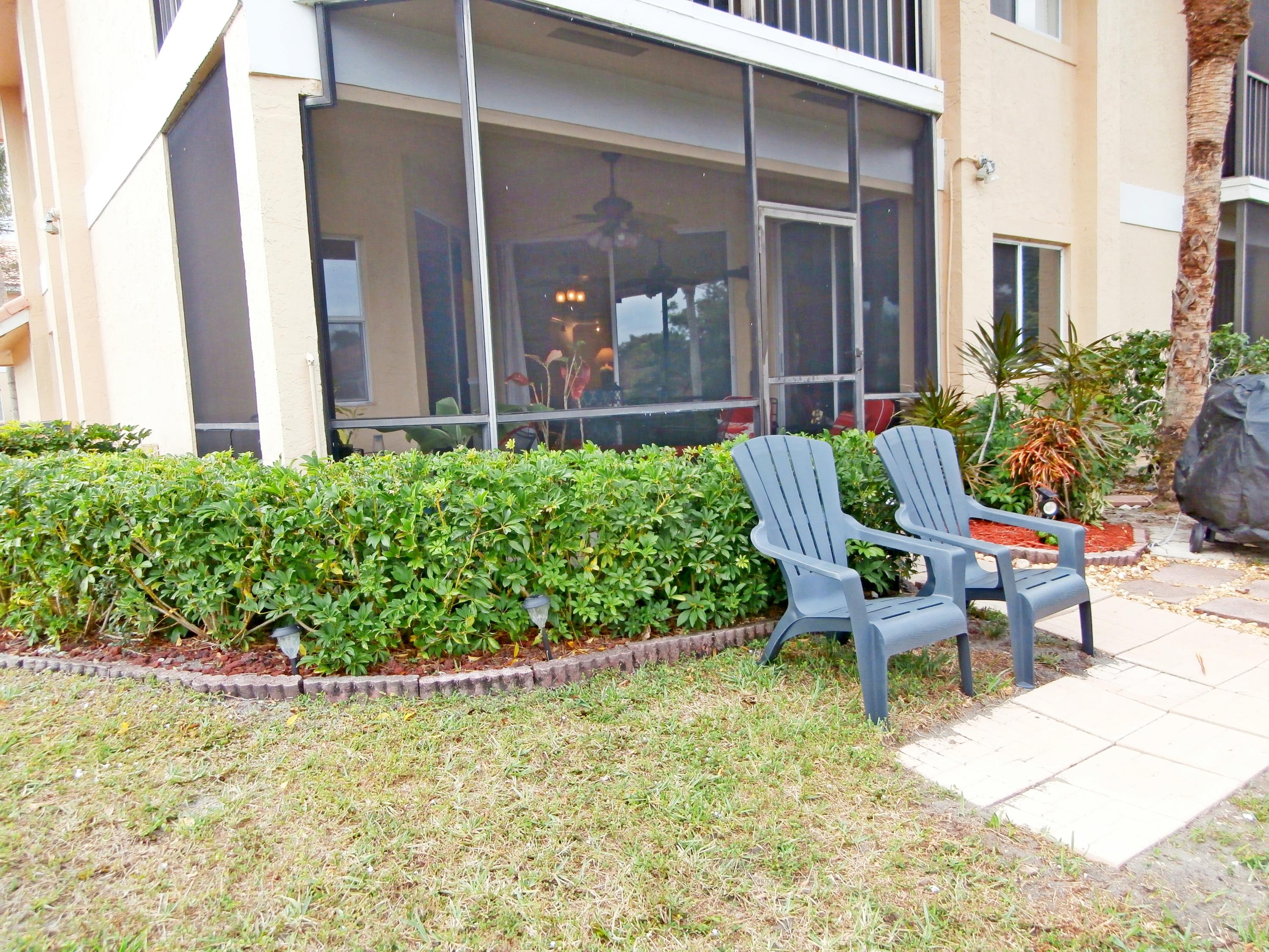 23109 Aqua View, Unit 6 Boca Raton, FL 33433 - Photo 22 of 25 Rear