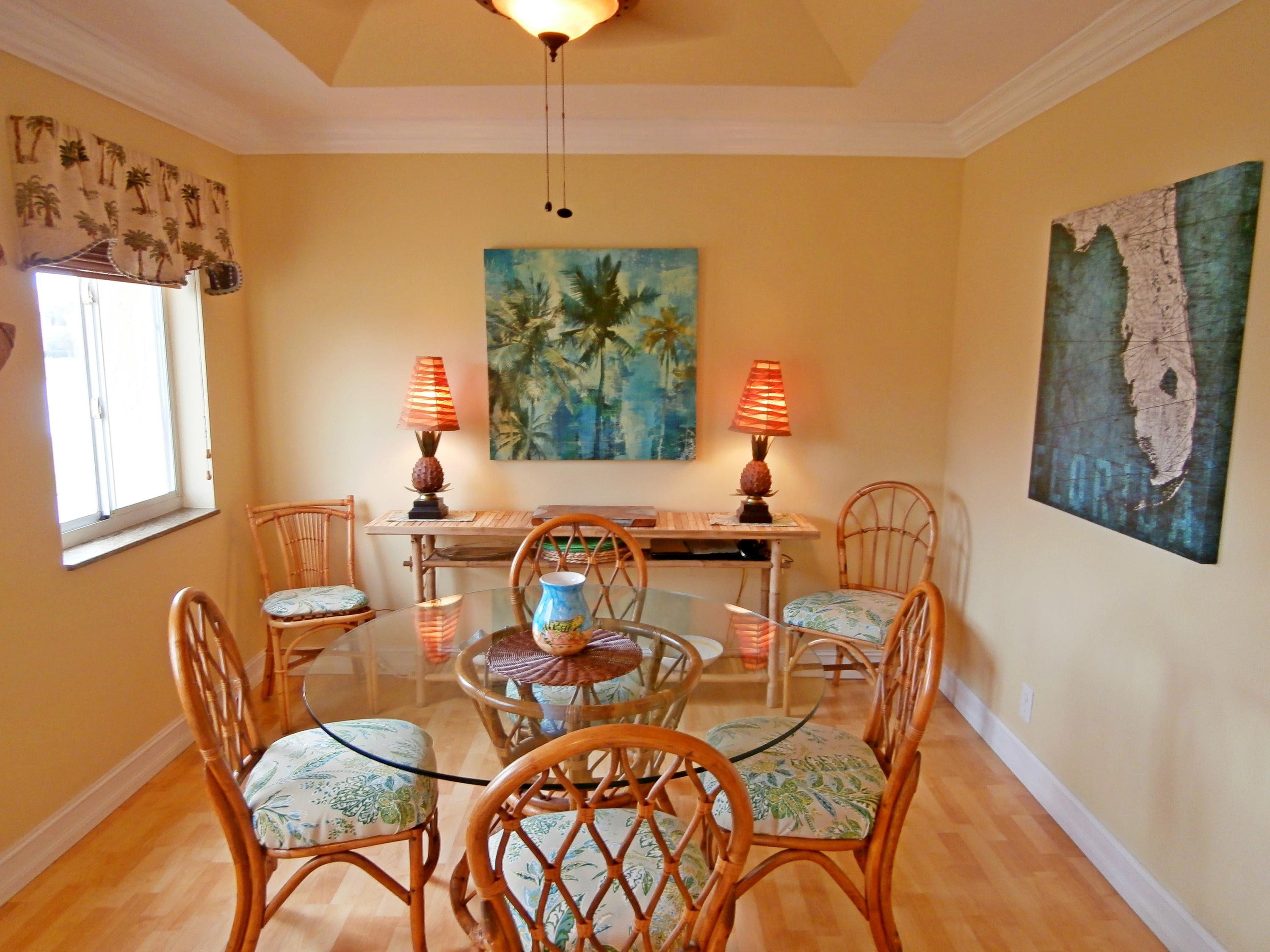 23109 Aqua View, Unit 6 Boca Raton, FL 33433 - Photo 8 of 25 Dinning room