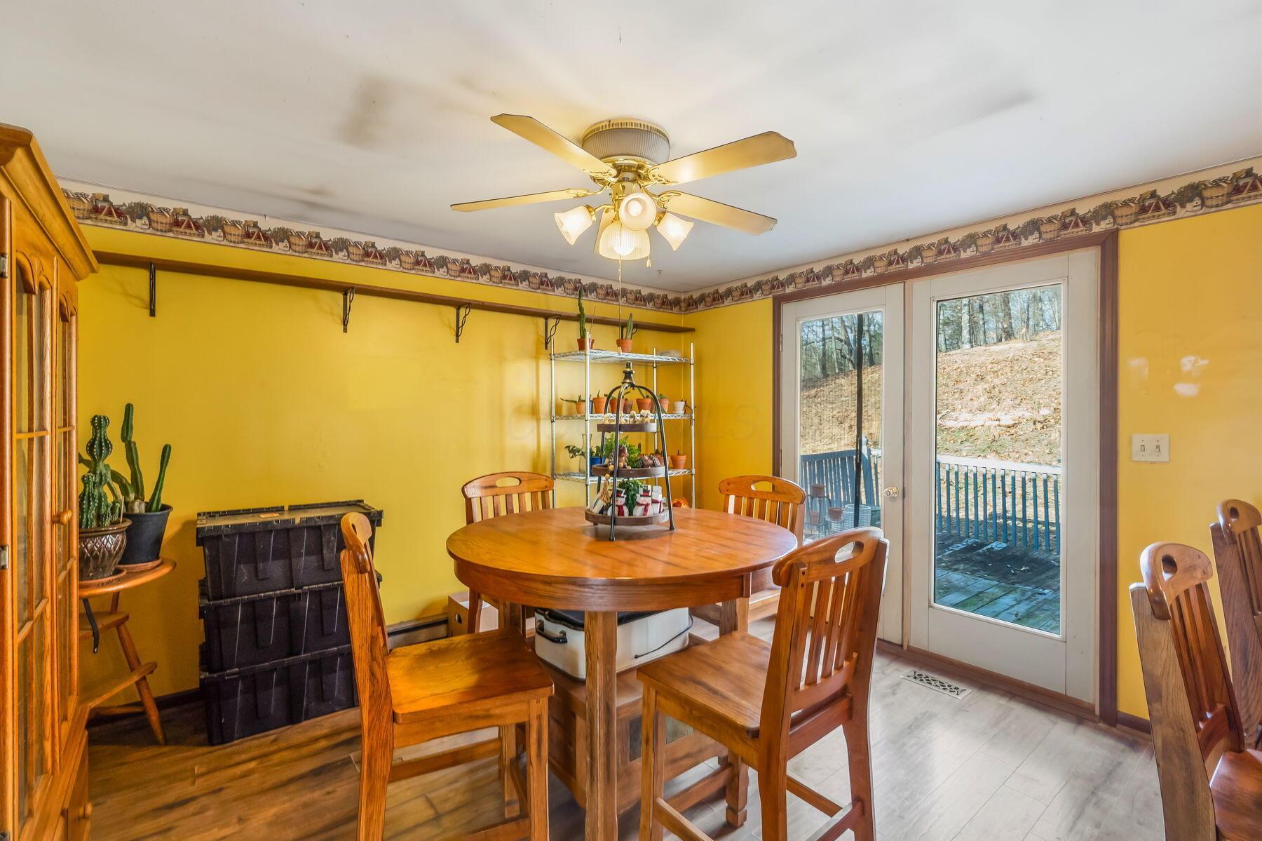5250 Dry Run Road Chillicothe, OH 45601 - Photo 13 of 25 eating area