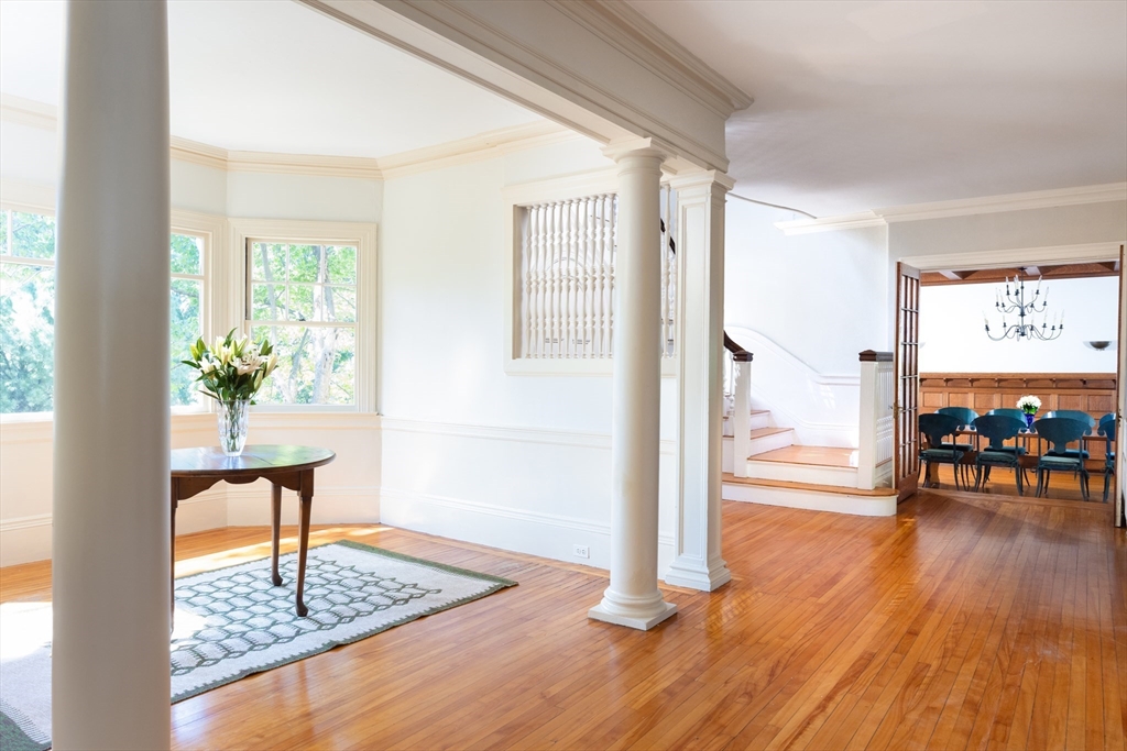 476 Heath Street Brookline, MA 02467 - Photo 8 of 24