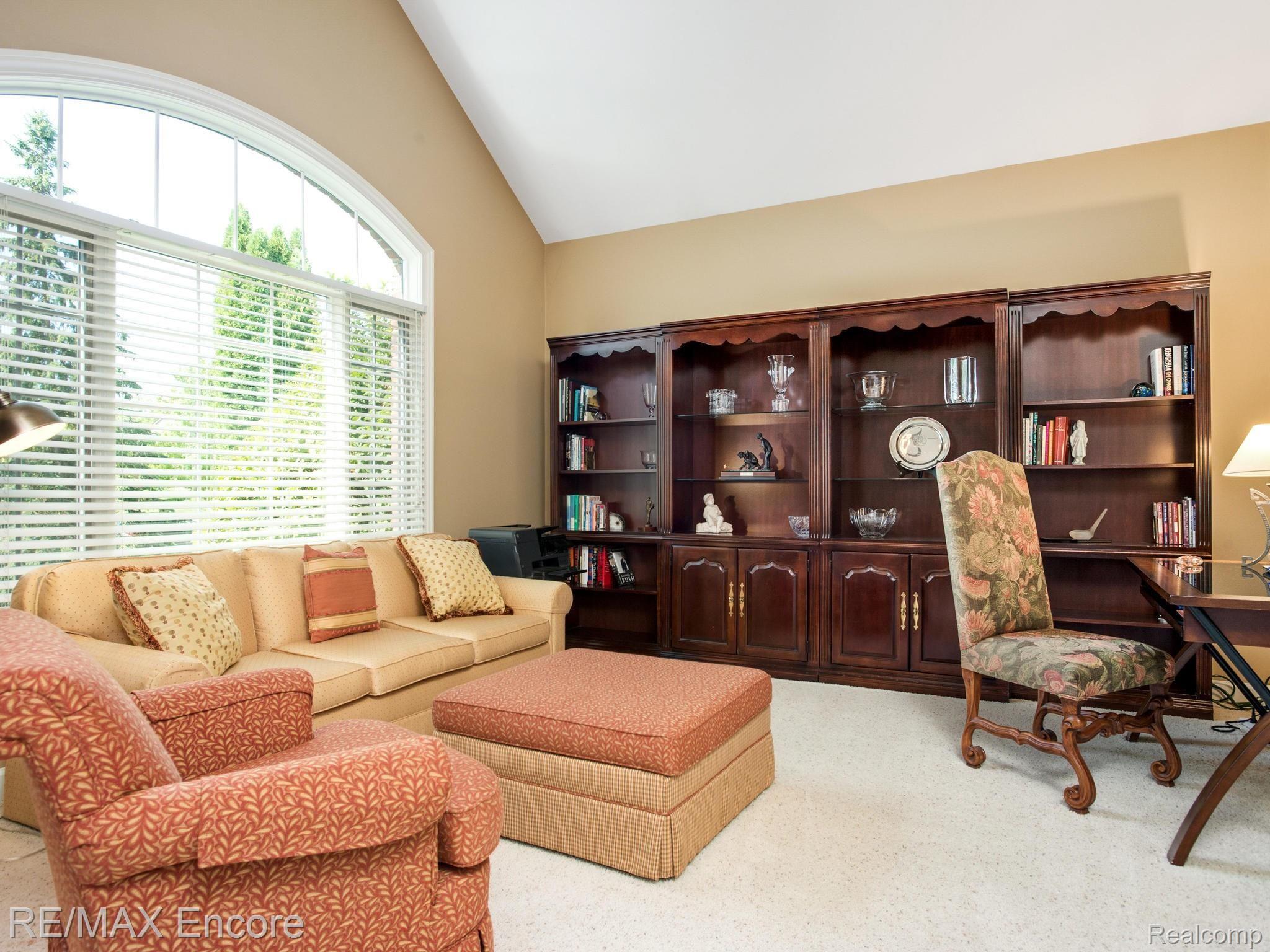 4651 Oakhurst Ridge Road Clarkston, MI 48348 - Photo 20 of 27 Main Level Study - Could be used as a dining room