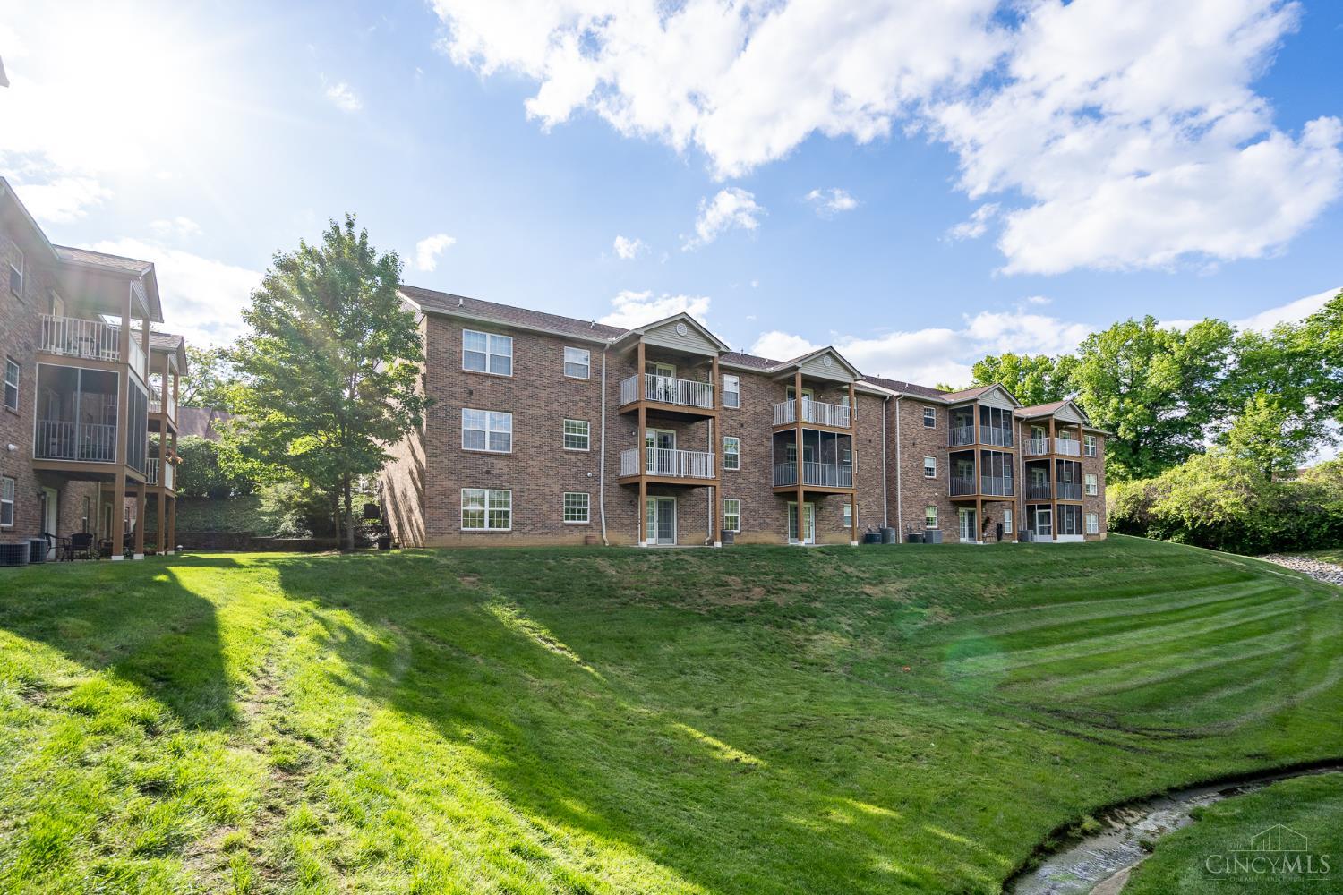 5694 Bridgetown Road, Unit 15 Cincinnati, OH 45248 - Photo 58 of 66 Gallery Image 58