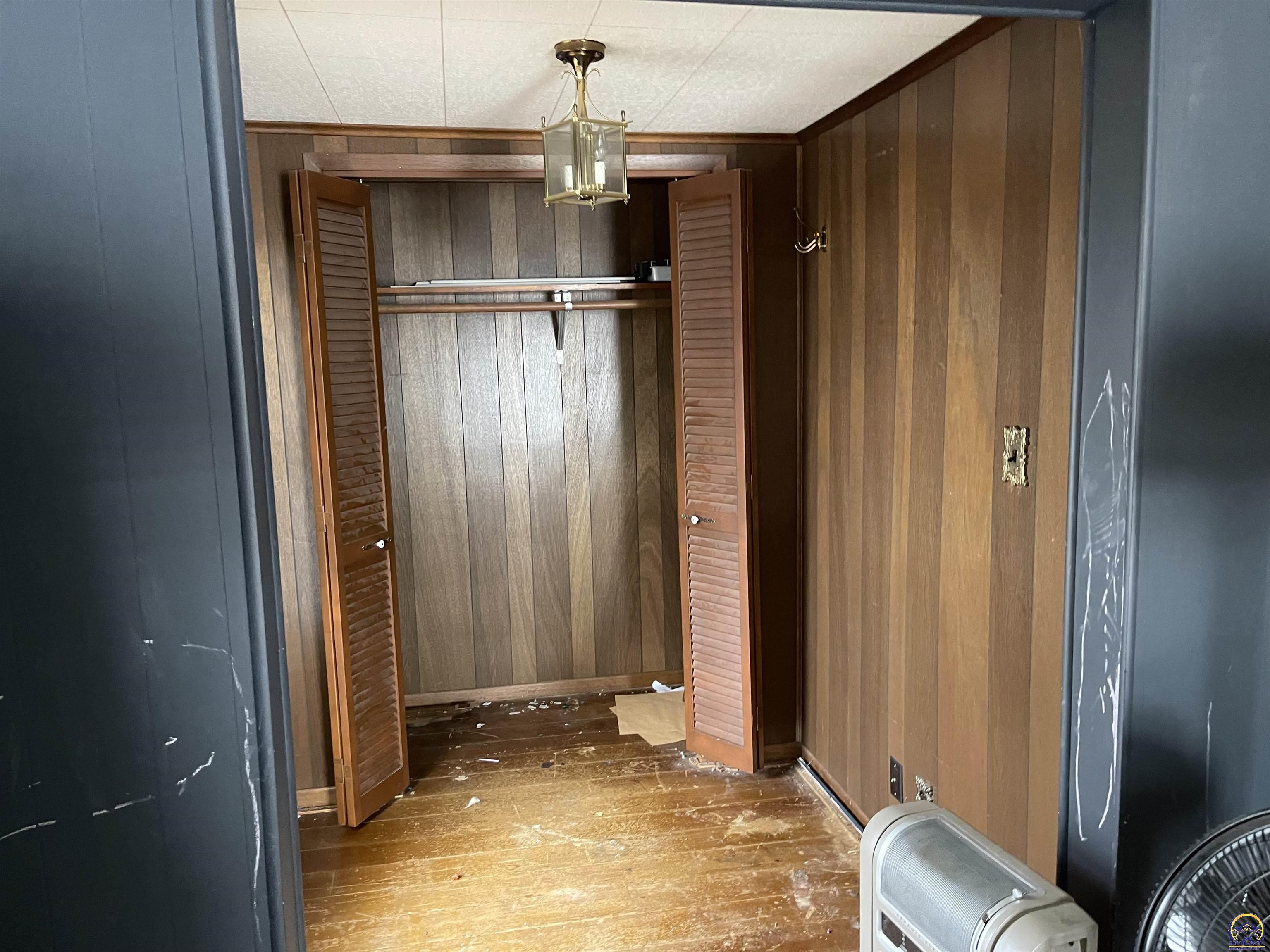 505 Frazier Street Valley Falls, KS 66088 - Photo 17 of 67