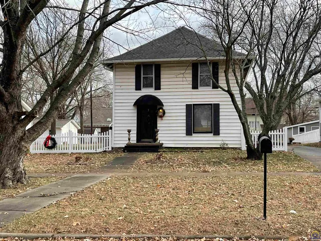 $99,900 | 505 Frazier Street, Valley Falls, KS 66088