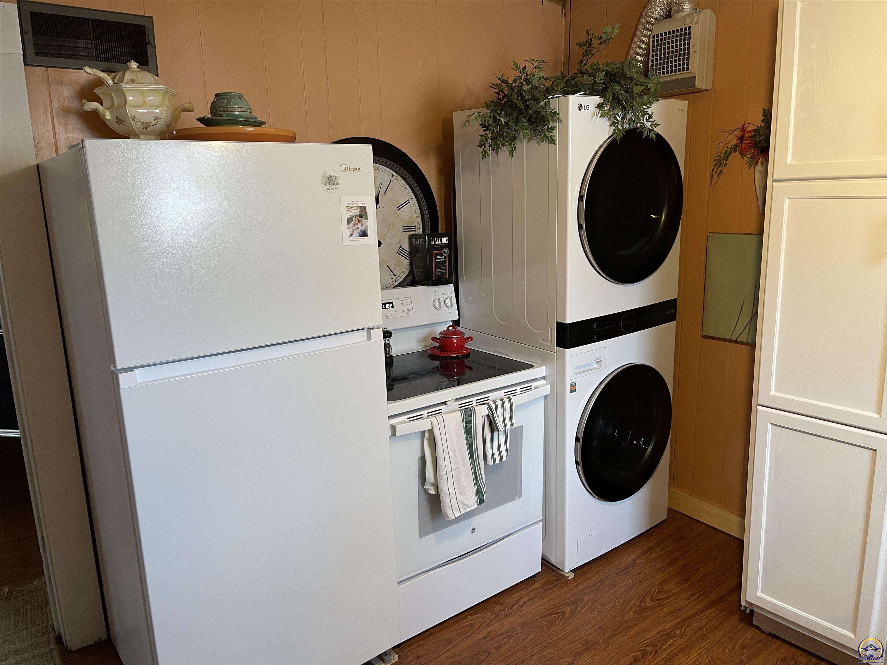 505 Frazier Street Valley Falls, KS 66088 - Photo 31 of 67 Prior to tenants moving in