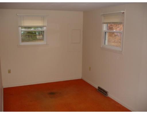 5 Davidson Road Holland, MA 01521 - Photo 8 of 12