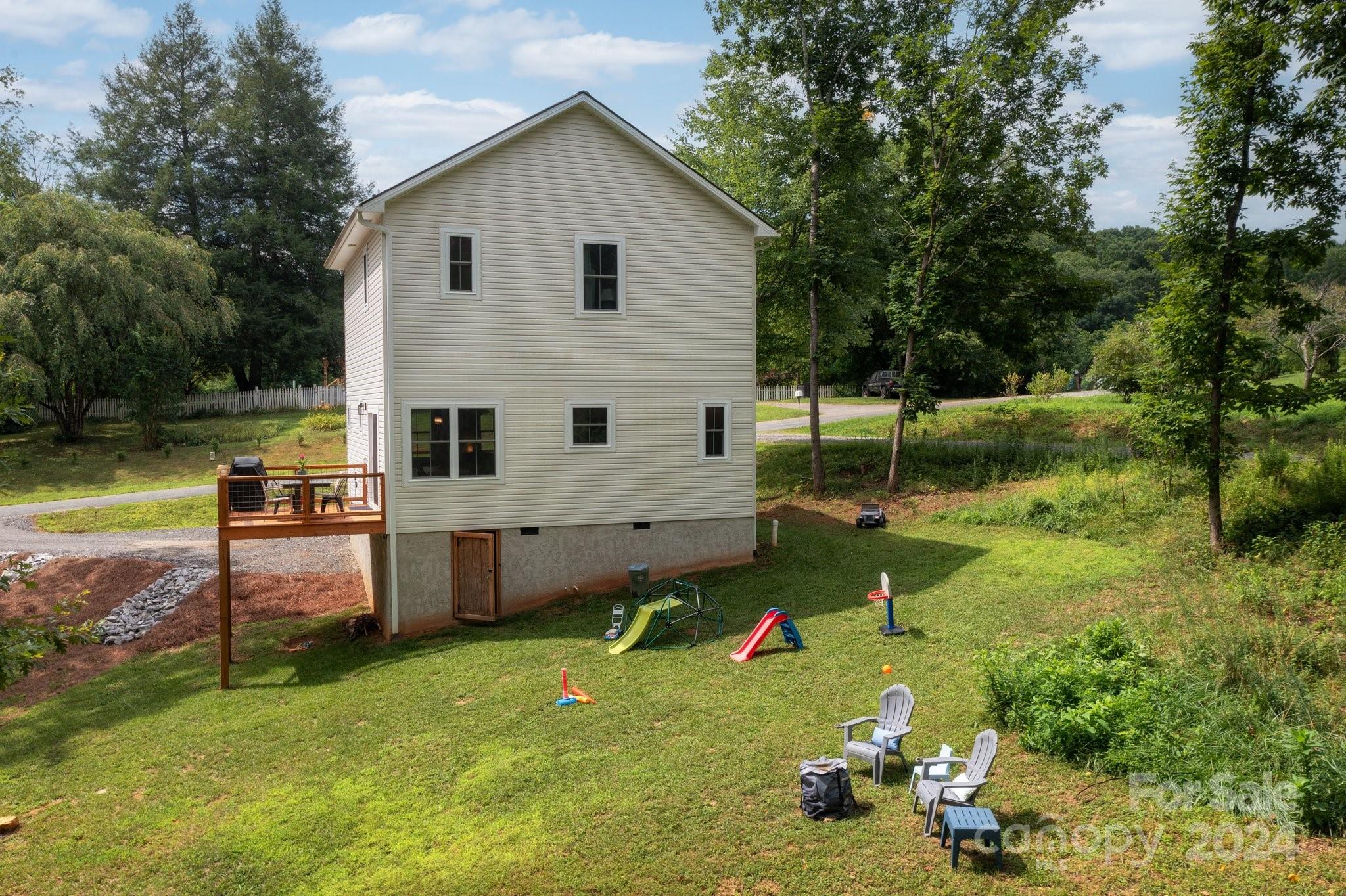 52 Shuler Road Candler, NC 28715 - Photo 27 of 30 Gallery Image 27