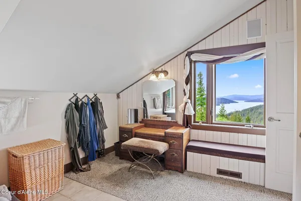 $949,000 | 3467 East Sunset Drive, Harrison, ID 83833