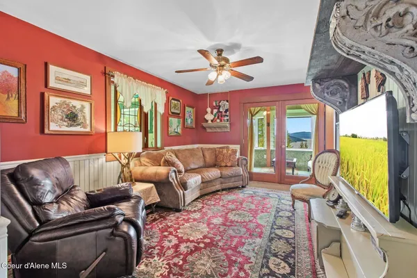 $949,000 | 3467 East Sunset Drive, Harrison, ID 83833