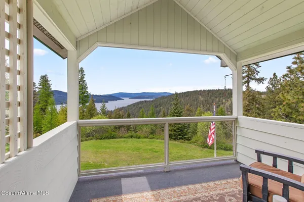 $949,000 | 3467 East Sunset Drive, Harrison, ID 83833