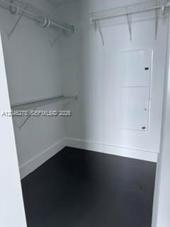 185 Southwest 7th Street, Unit 3009 Miami, FL 33130 - Photo 6 of 19 Walking Closet