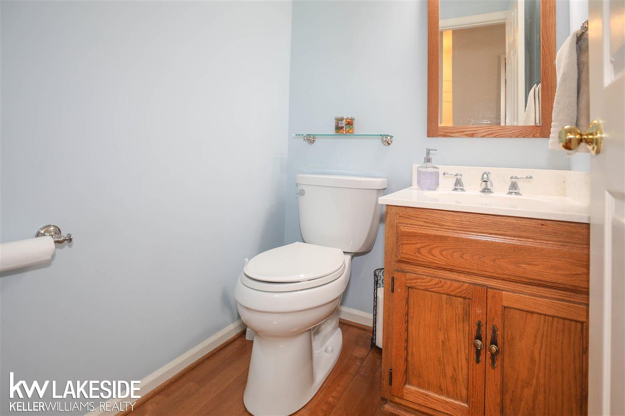 1494 Royal Crescent Street Rochester, MI 48306 - Photo 18 of 37 50065452-17.JPG