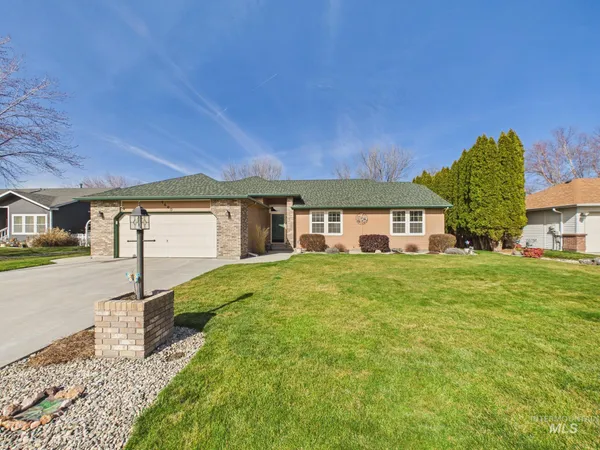$489,000 | 1460 Fernlee Street, Emmett, ID 83617