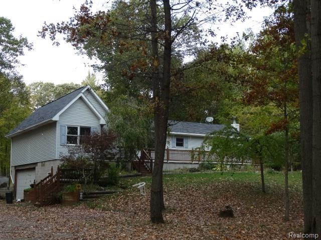 43020 Arkona Road New Boston, MI 48164 - Photo 2 of 20