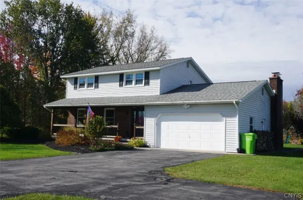 $550,000 | 9389 Caughdenoy Road, Clay, NY 13029