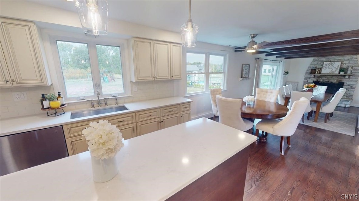9389 Caughdenoy Road Clay, NY 13029 - Photo 20 of 47