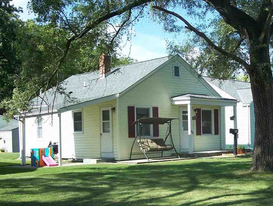 370 Stevenson Street Decatur, IN 46733 - Photo 1 of 15