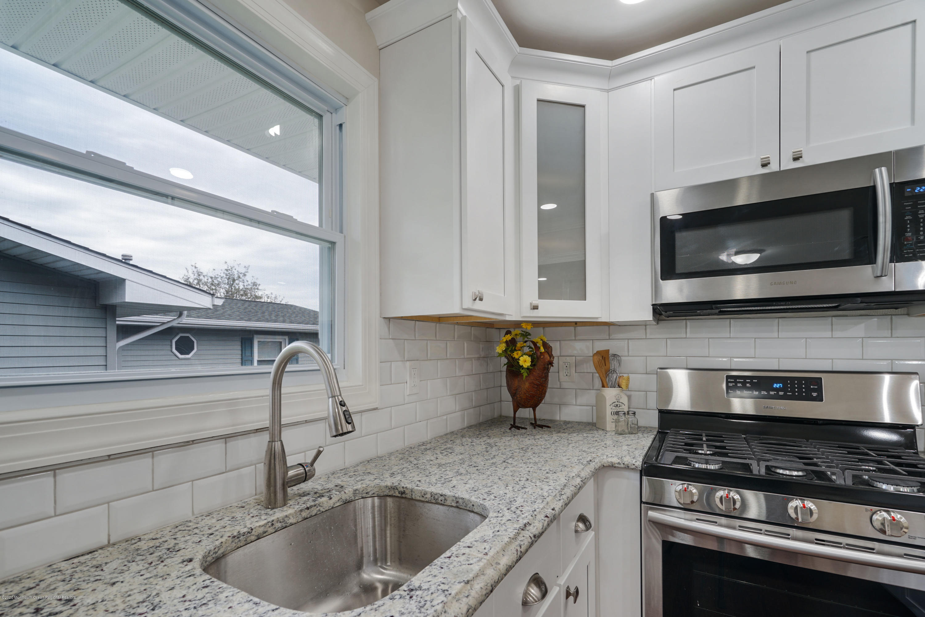 11 Keats Road Brick, NJ 08724 - Photo 13 of 35 Sunny Kitchen