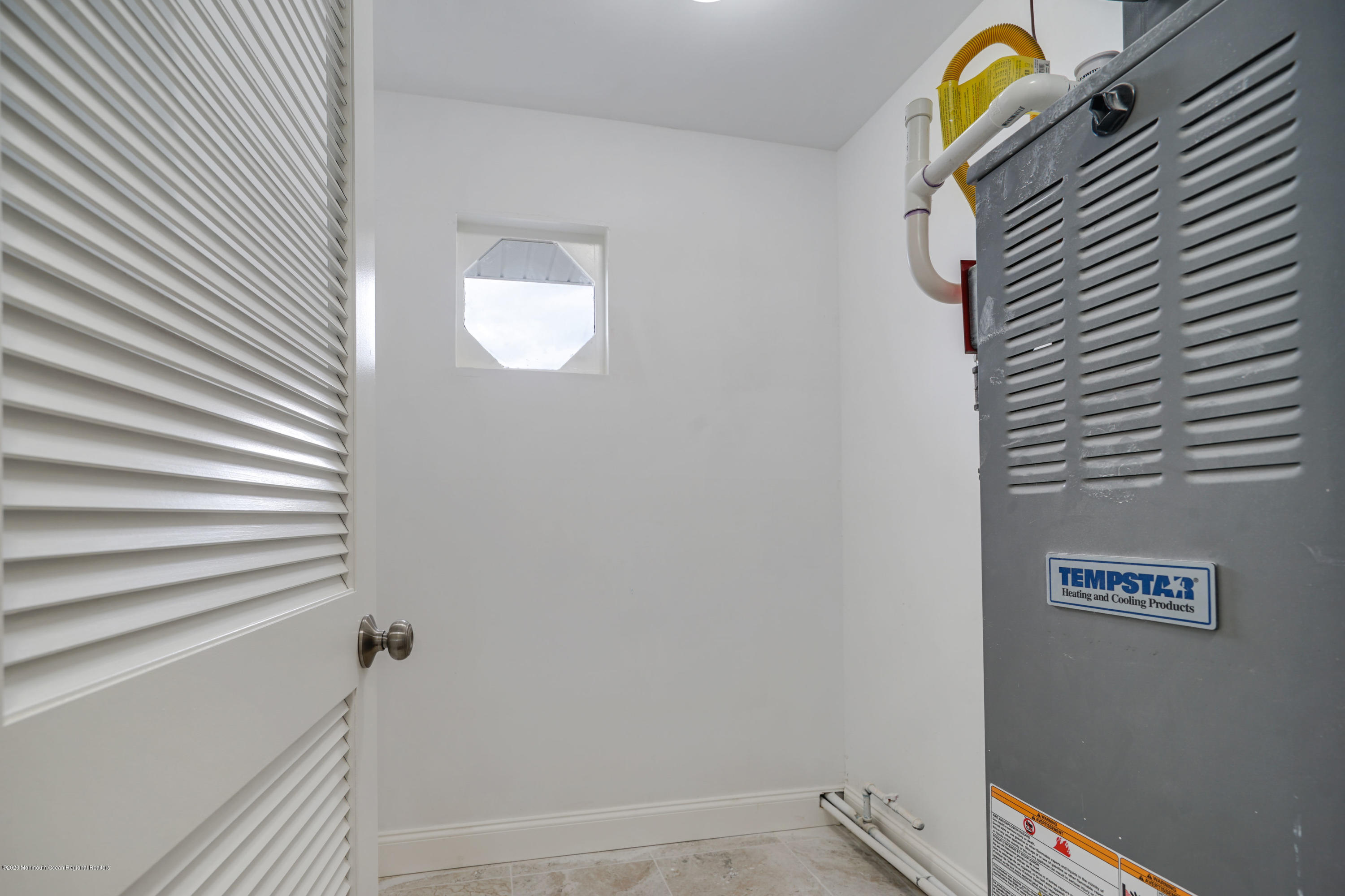 11 Keats Road Brick, NJ 08724 - Photo 26 of 35 Laundry Room