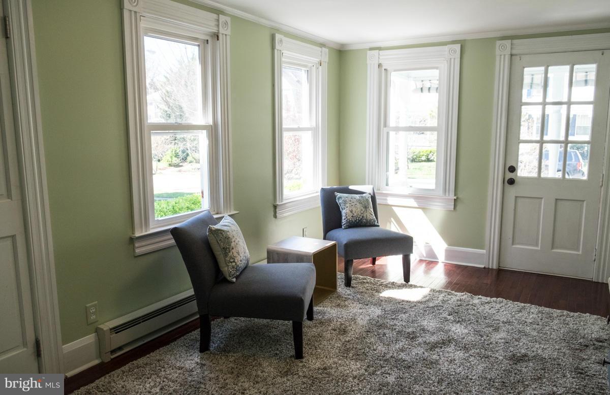 119 Hawthorn Road Baltimore, MD 21210 - Photo 11 of 30 a living room with furniture and a window