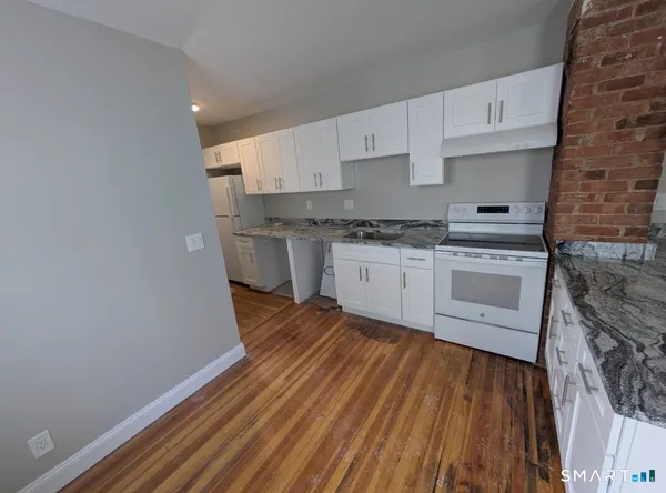 $1,350 | 34 Center Street, Unit 2, Bristol, CT 06010