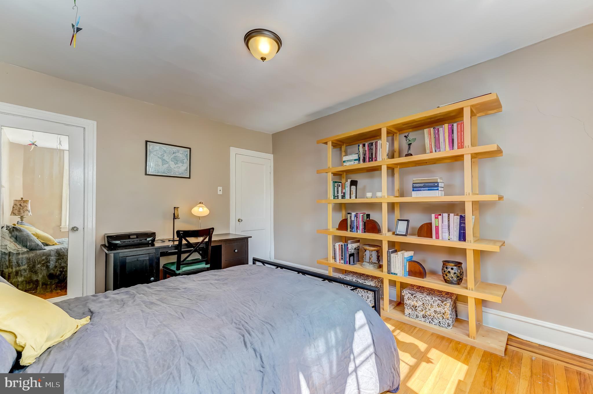 32 Roumfort Road Philadelphia, PA 19119 - Photo 20 of 39