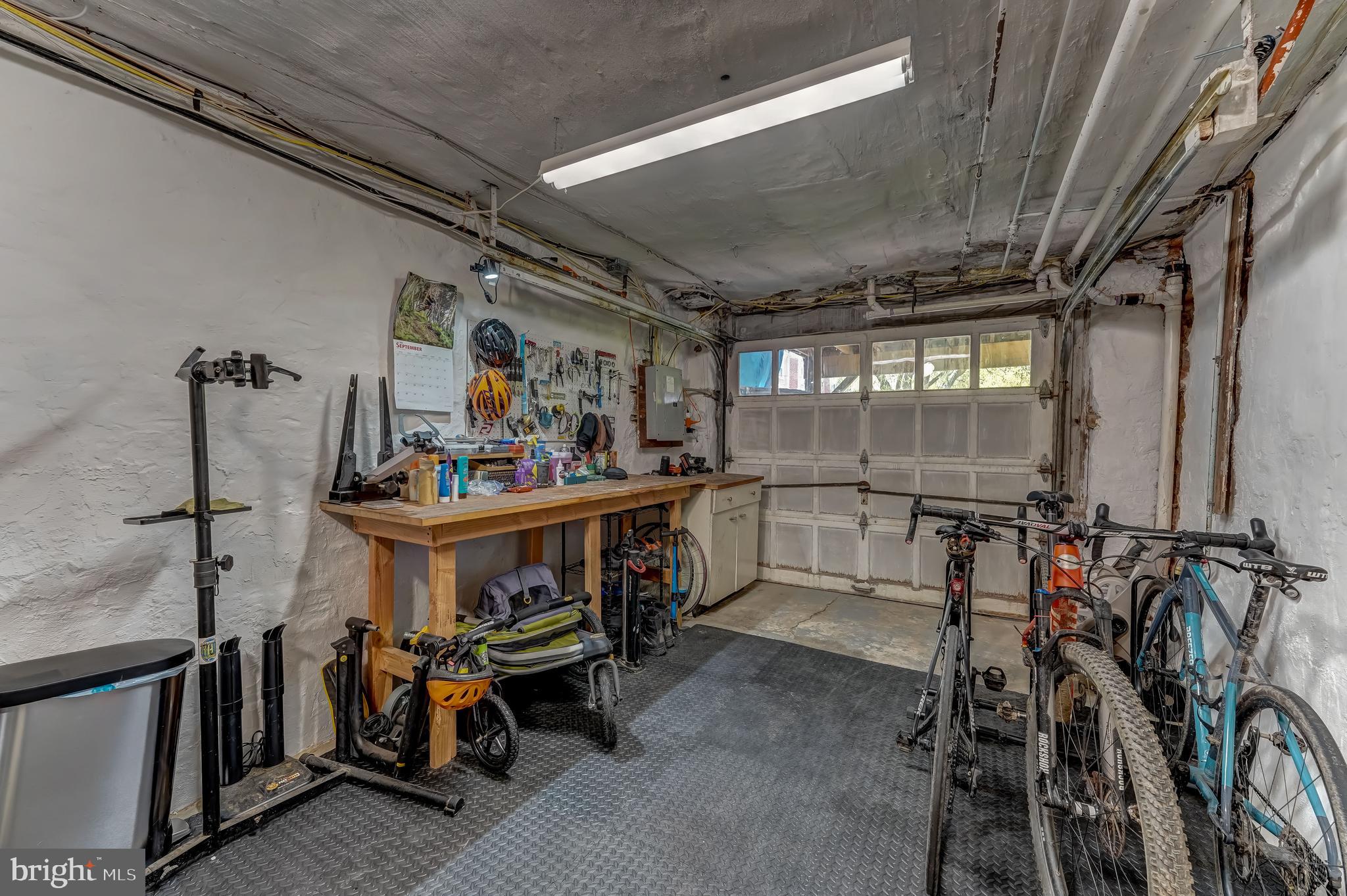 32 Roumfort Road Philadelphia, PA 19119 - Photo 31 of 39