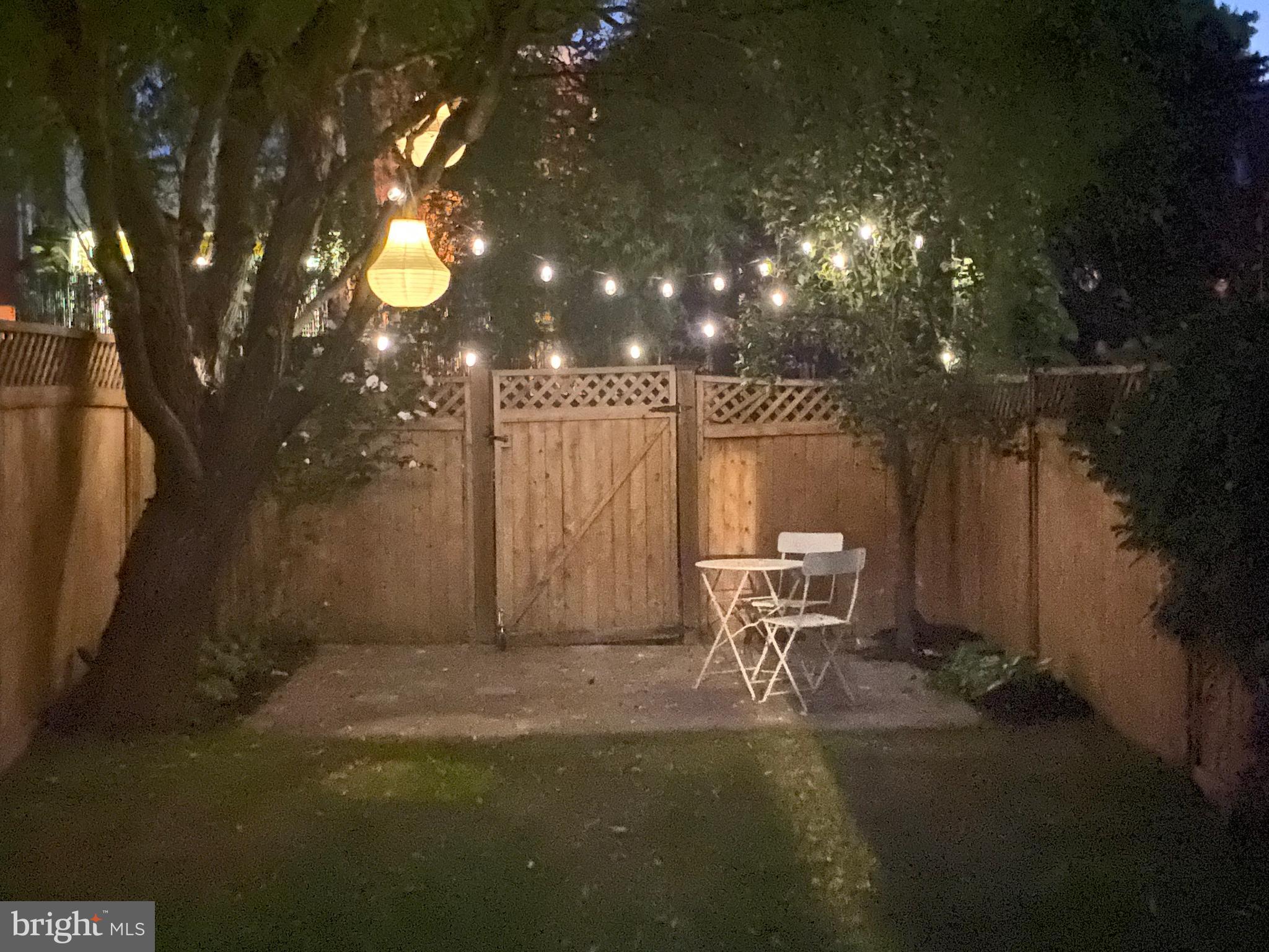 32 Roumfort Road Philadelphia, PA 19119 - Photo 35 of 39