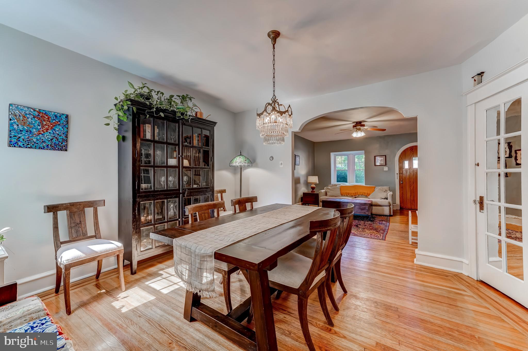 32 Roumfort Road Philadelphia, PA 19119 - Photo 7 of 39