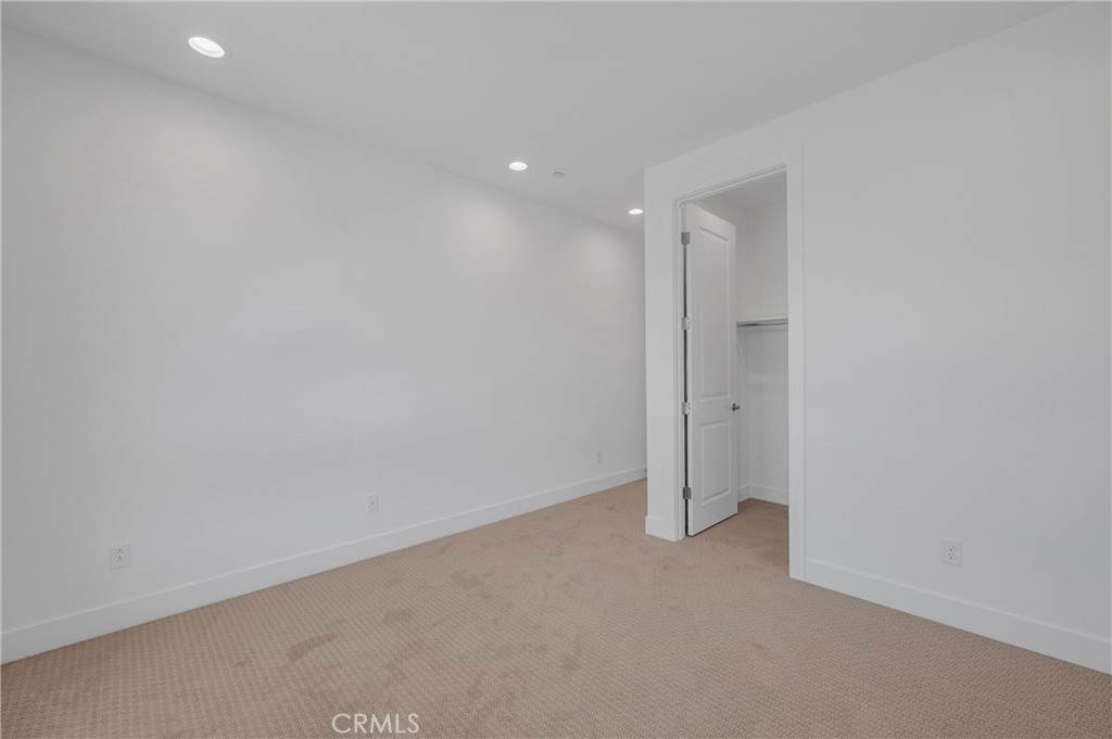 27510 Elderberry Drive Valencia, CA 91381 - Photo 43 of 60