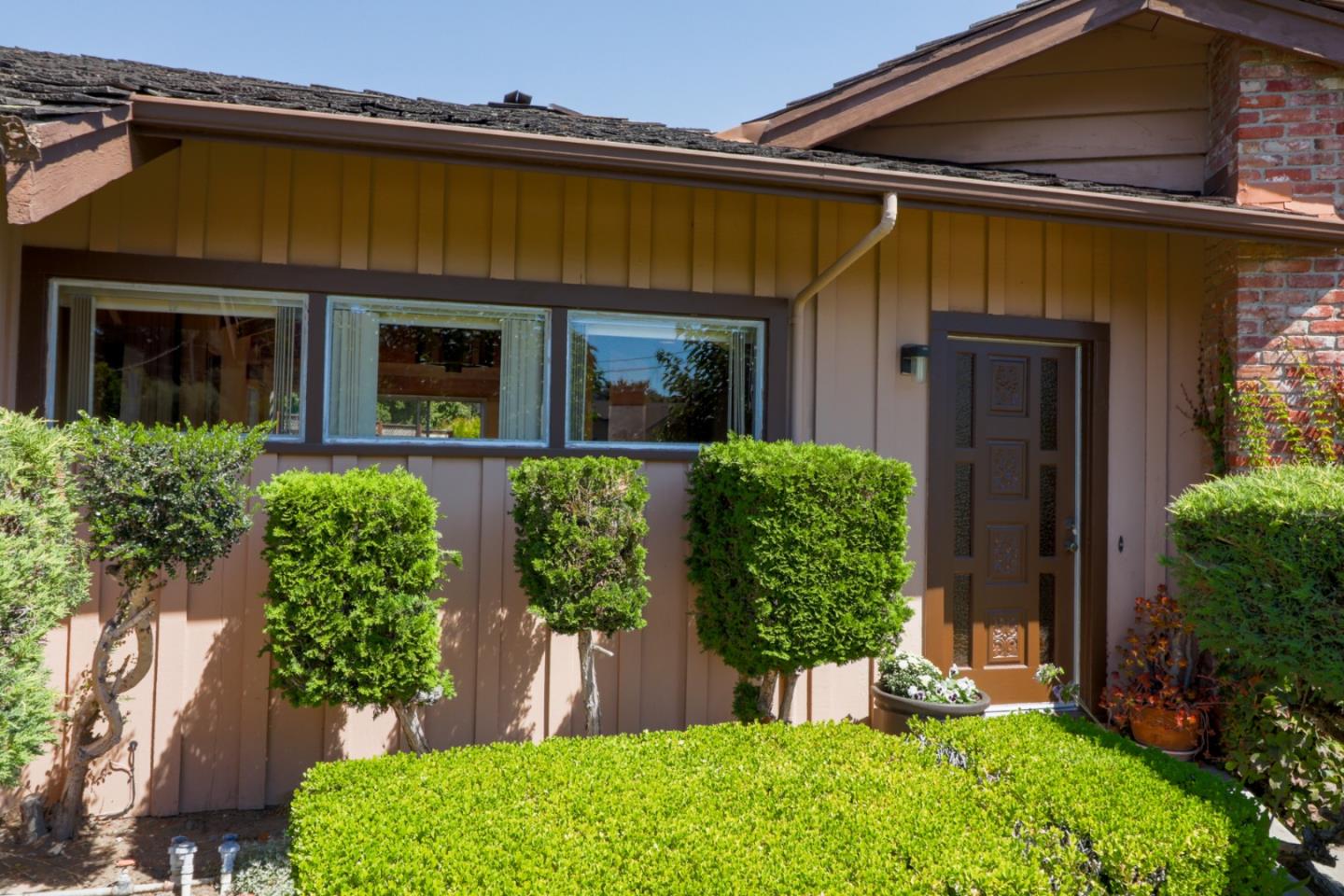 205 Meadow Road Santa Cruz, CA 95060 - Photo 3 of 26 Gallery Image 3