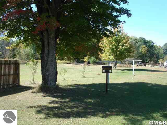11060 Cook Avenue Lake, MI 48632 - Photo 17 of 25