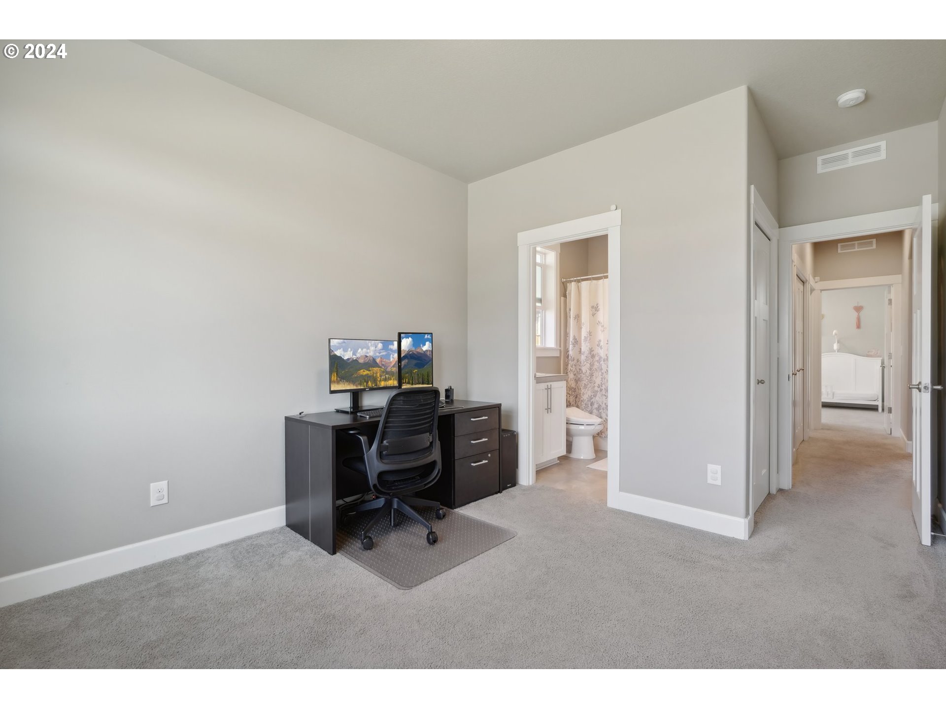1701 South Nighthawk Road Ridgefield, WA 98642 - Photo 31 of 45 a view of workspace with windows