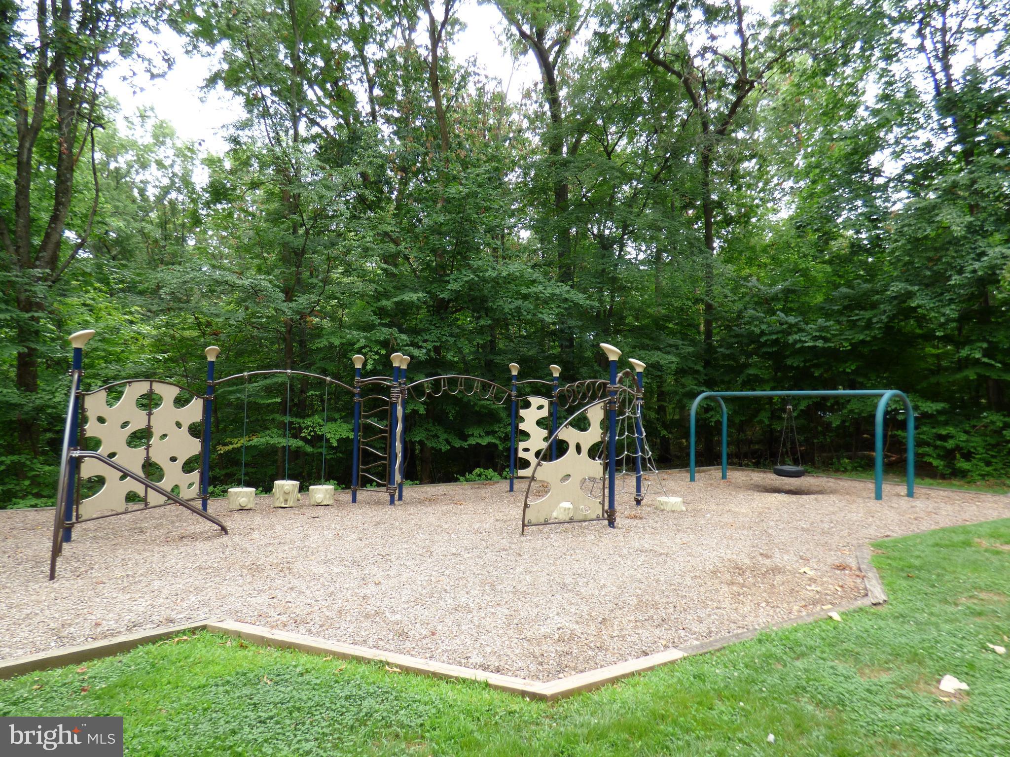 2253 Coppersmith Square Reston, VA 20191 - Photo 20 of 26