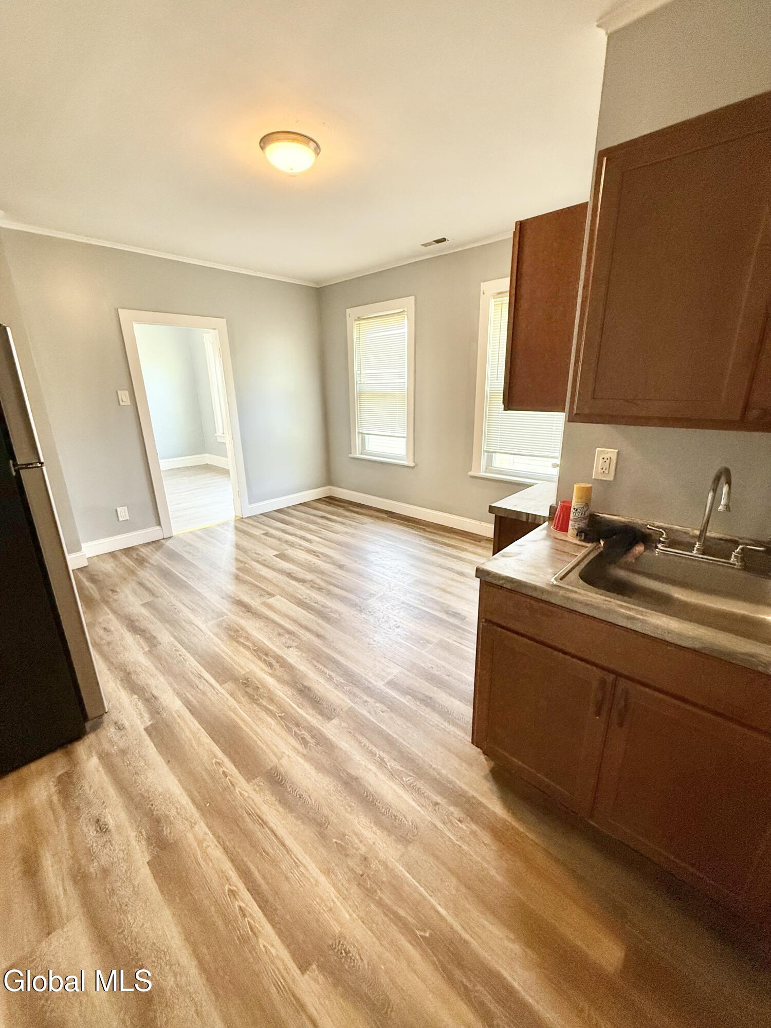 126 Prospect Street, Unit 2 Schenectady, NY 12308 - Photo 11 of 13 IMG_4069