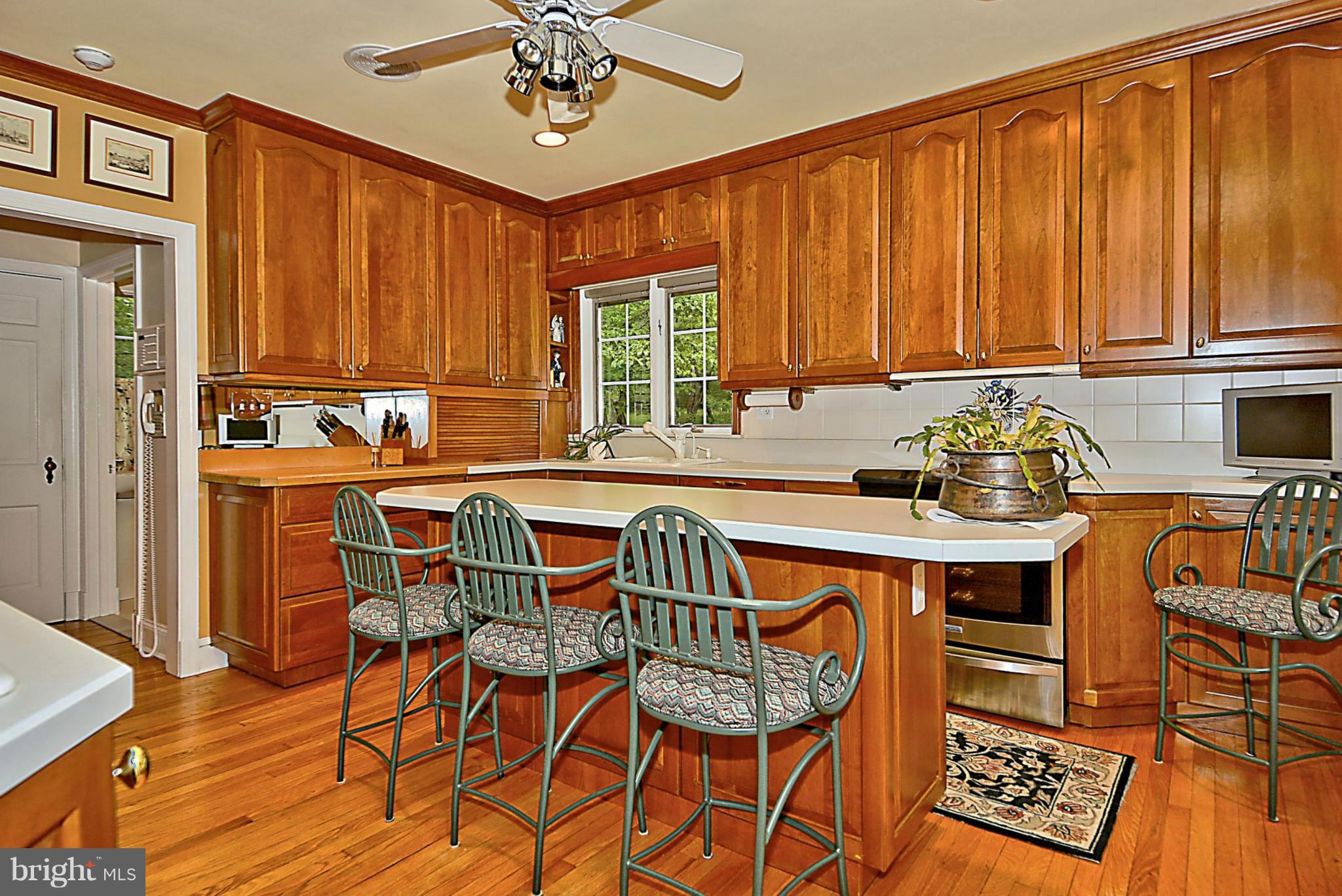 77 South Winchester Road Annapolis, MD 21409 - Photo 12 of 29 Kitchen