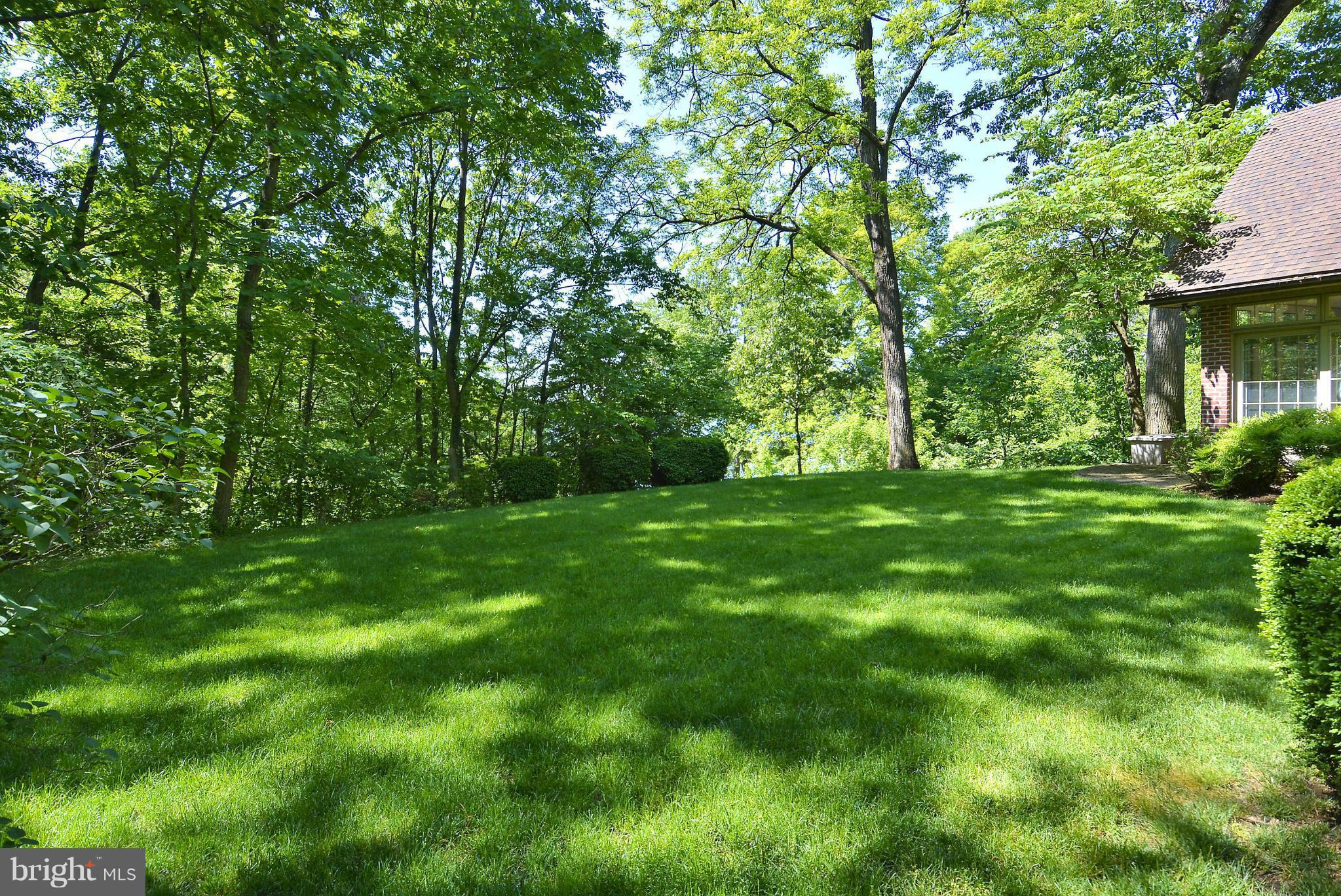77 South Winchester Road Annapolis, MD 21409 - Photo 27 of 29 Partial View of Yard
